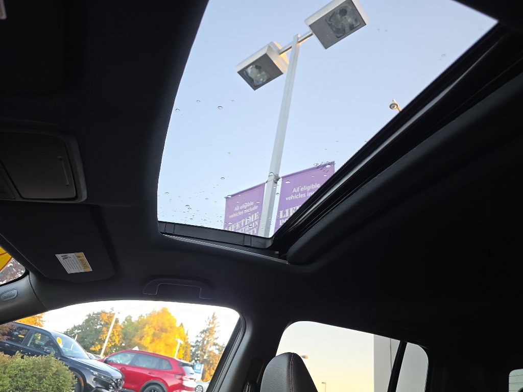 2026 Honda Ridgeline Black Edition photo 2