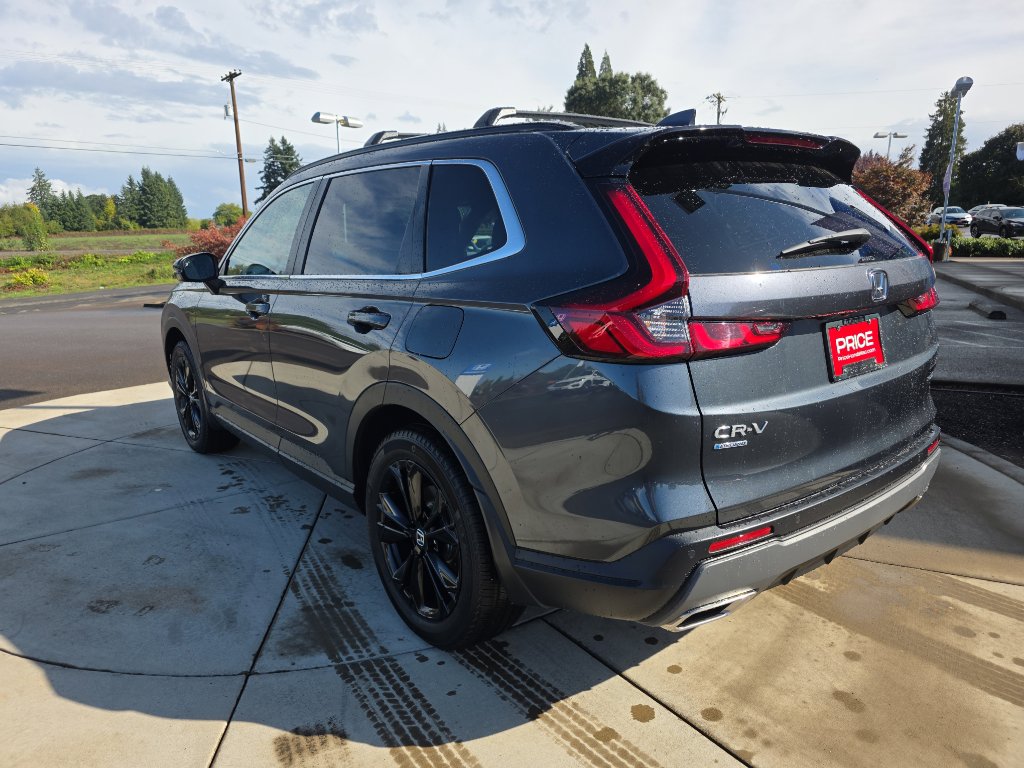 2025 Honda CR-V Hybrid Sport Touring photo 3