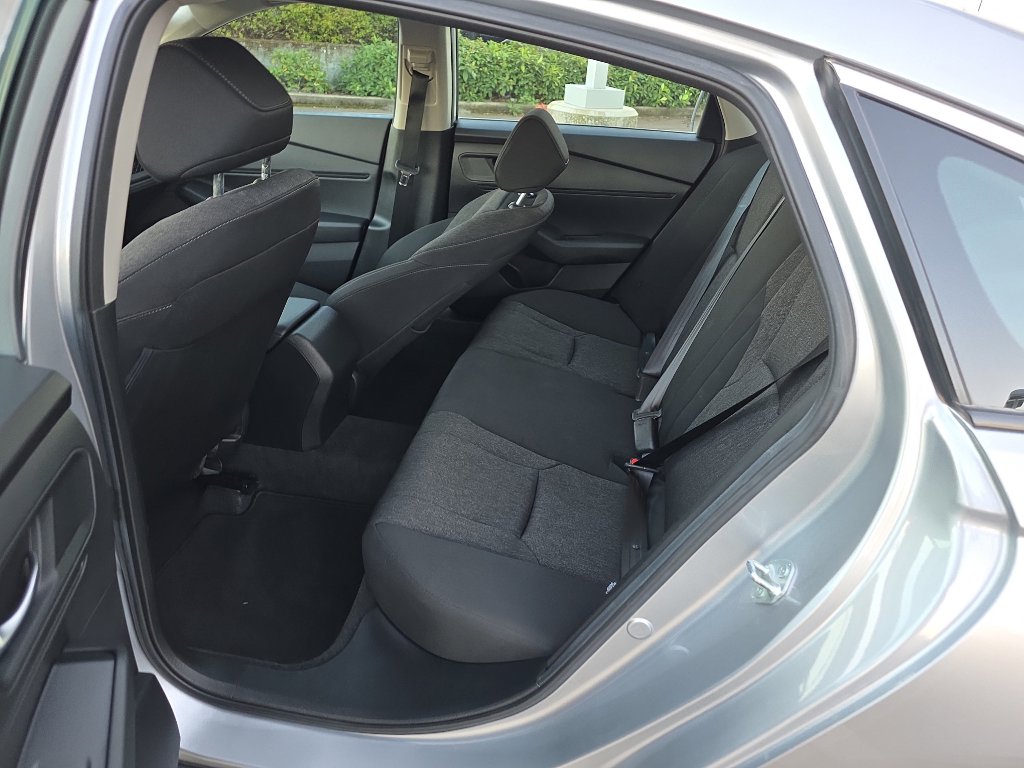 2024 Honda Accord EX - Photo 15