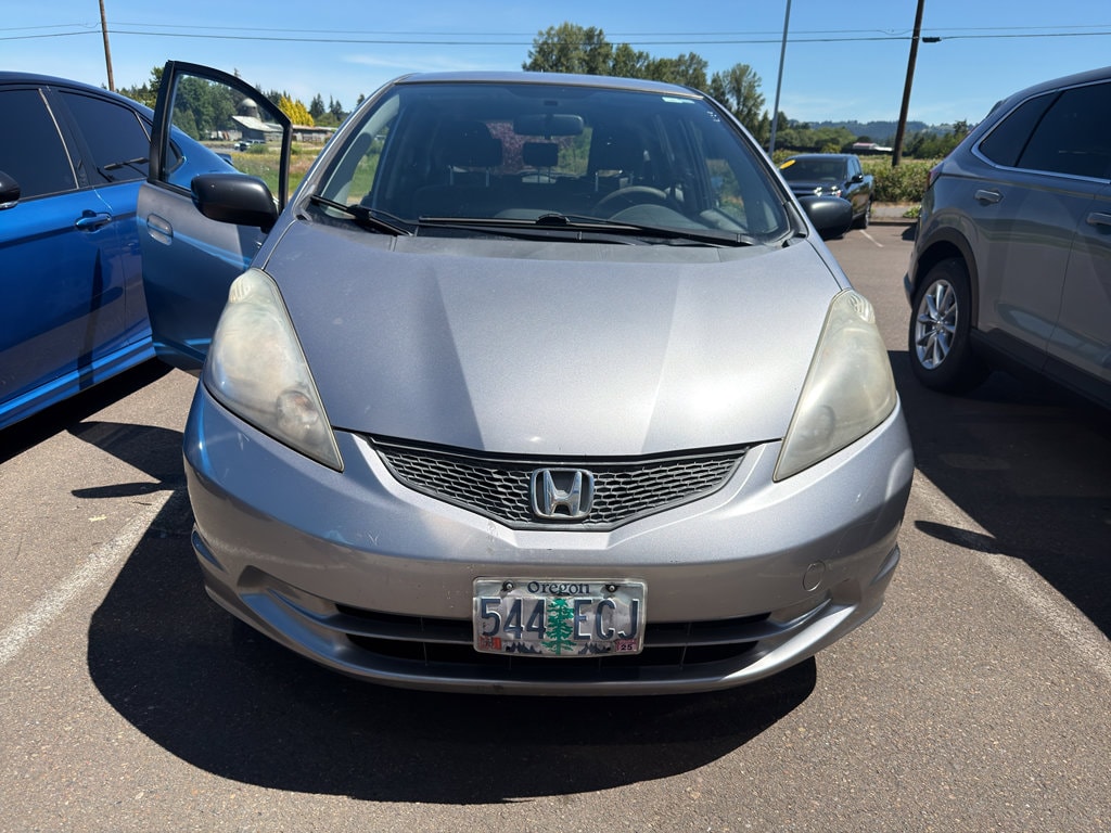 Used 2009 Honda Fit Base with VIN JHMGE88299S032966 for sale in McMinnville, OR