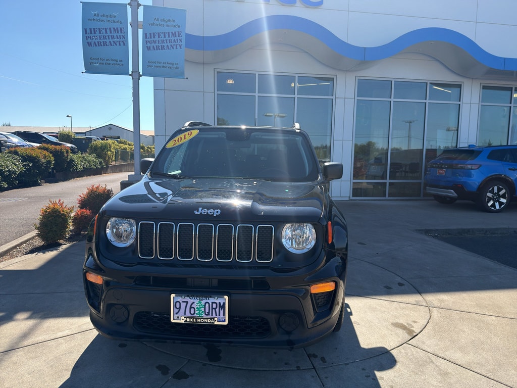 Used 2019 Jeep Renegade Sport with VIN ZACNJAAB5KPK71025 for sale in McMinnville, OR