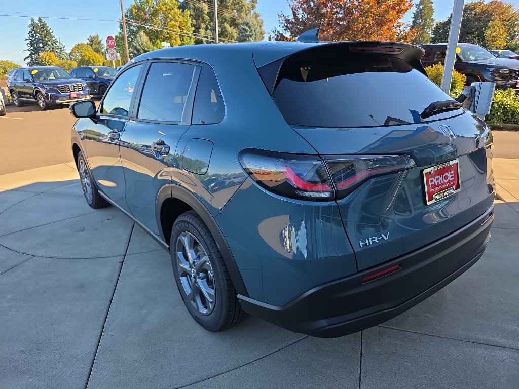 2026 Honda HR-V LX photo 4