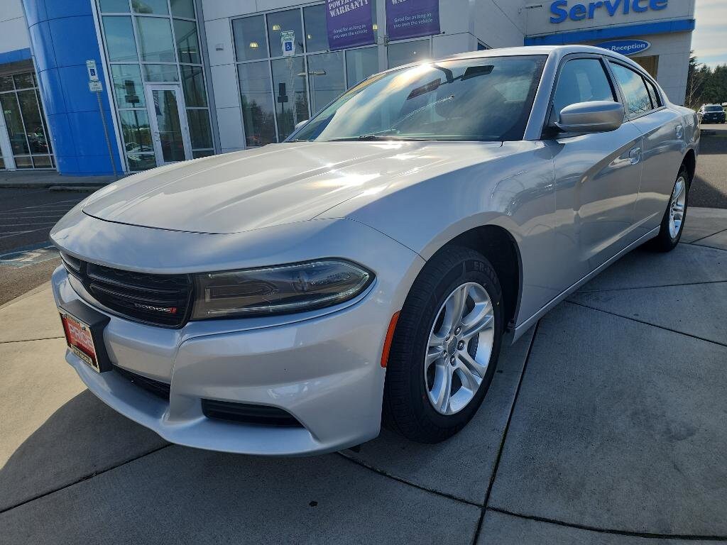 2022 Dodge Charger SXT photo 2