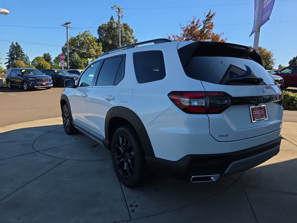 2025 Honda Pilot Touring photo 4