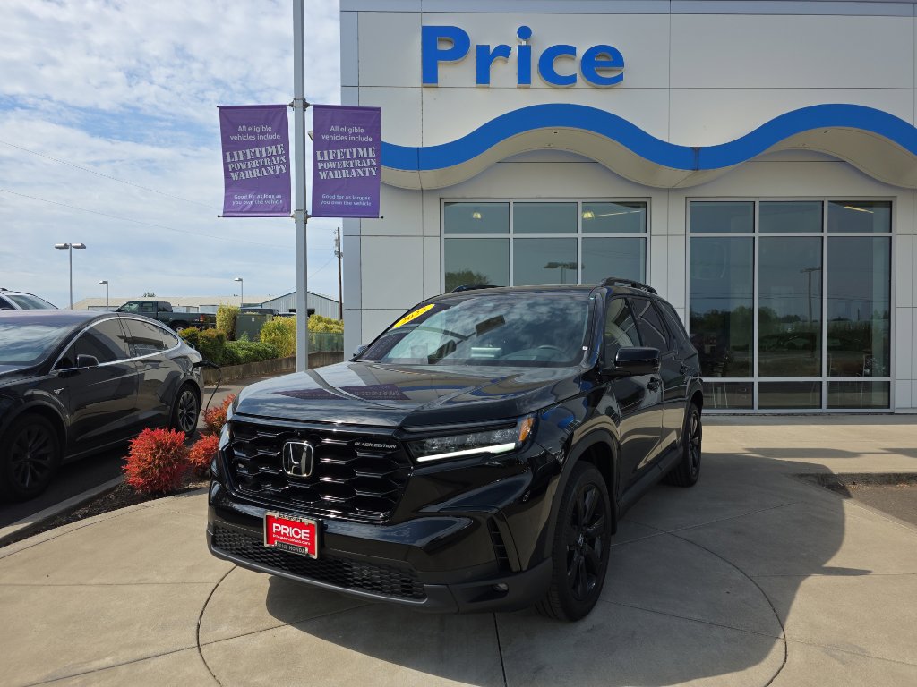 2025 Honda Pilot Black Edition's photo