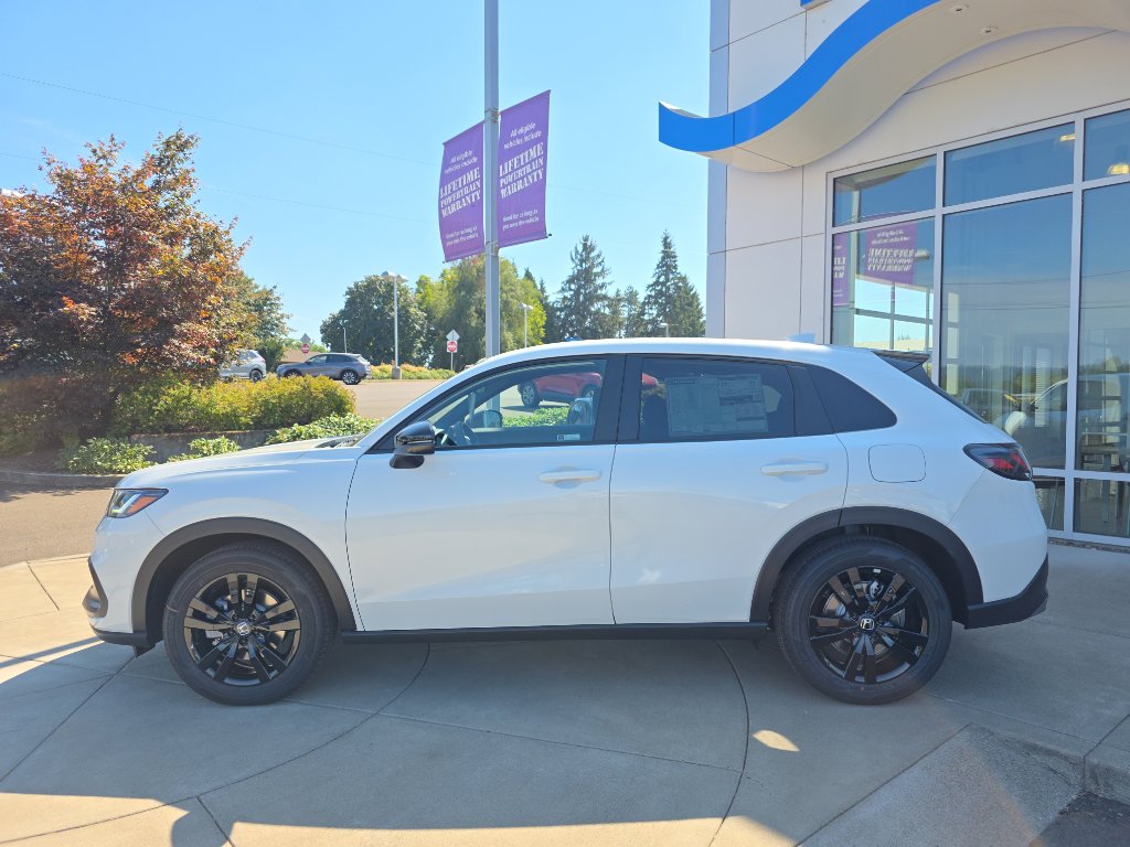 2026 Honda HR-V Sport photo 2