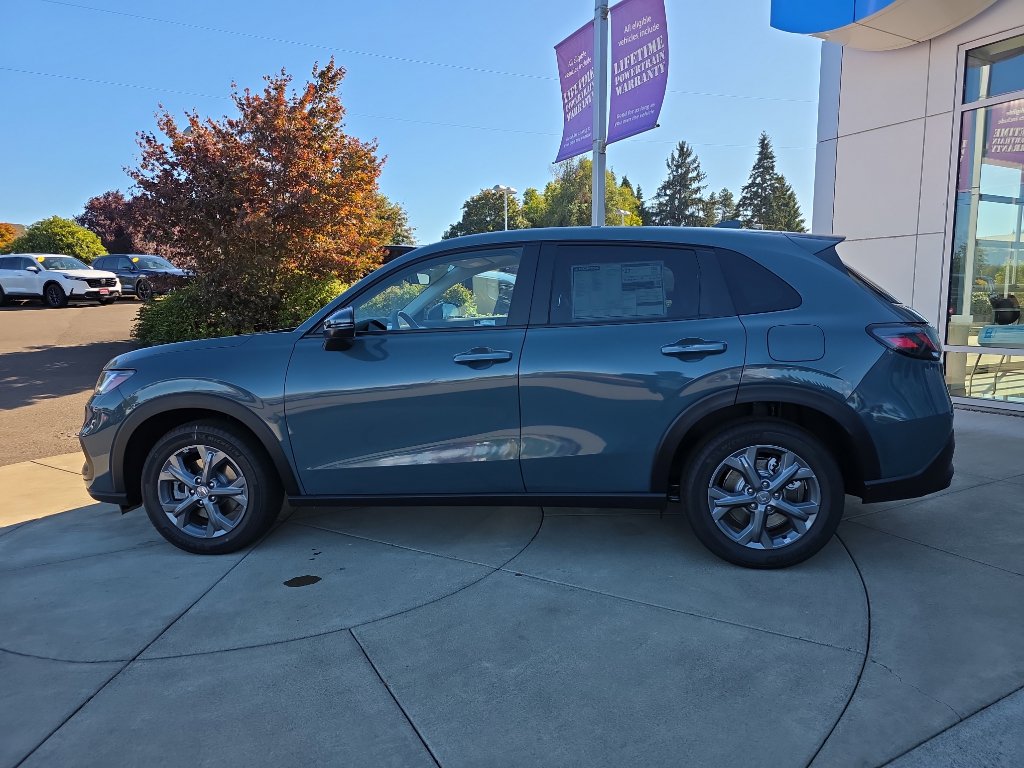 2026 Honda HR-V LX photo 3