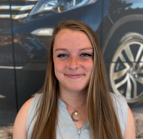 Staff member Natalie "Nat" Turnbull from ID_d44234