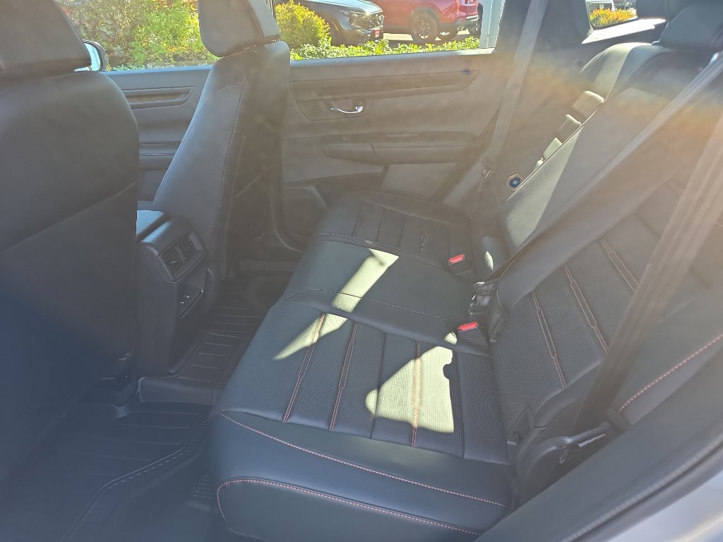 2026 Honda CR-V Hybrid Sport-L photo 3