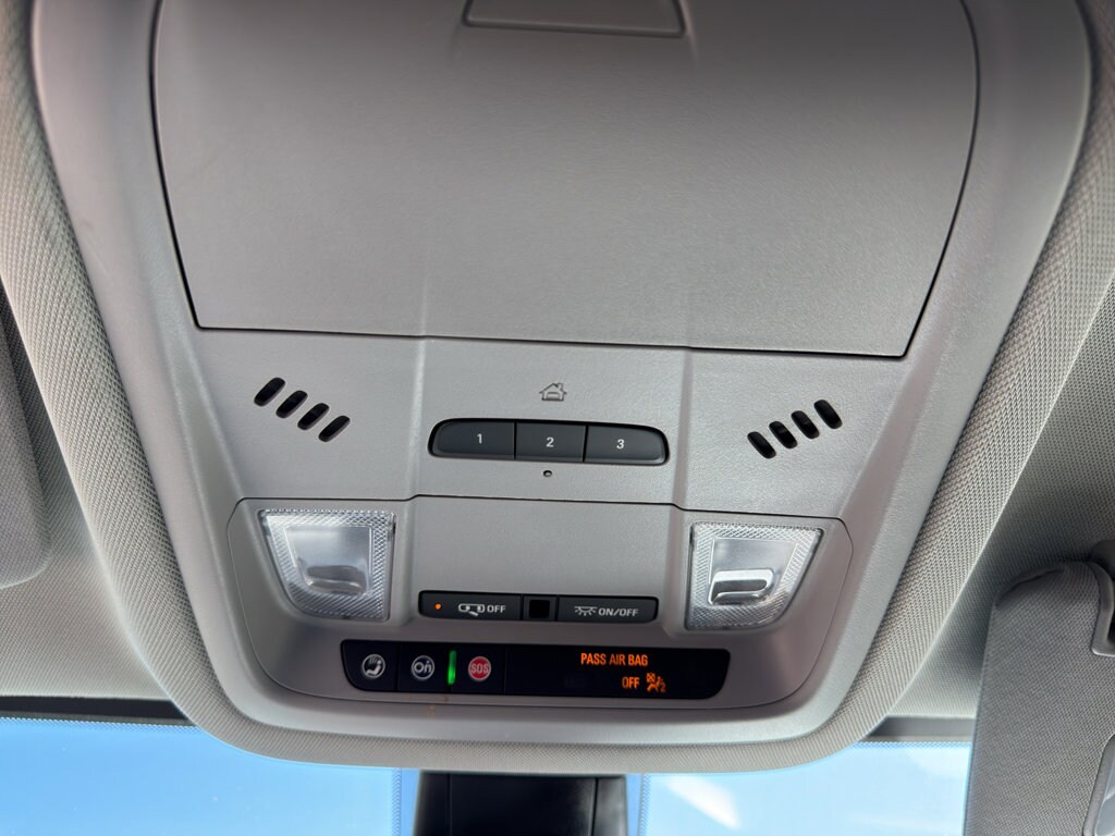 2023 GMC Acadia SLT - Photo 28
