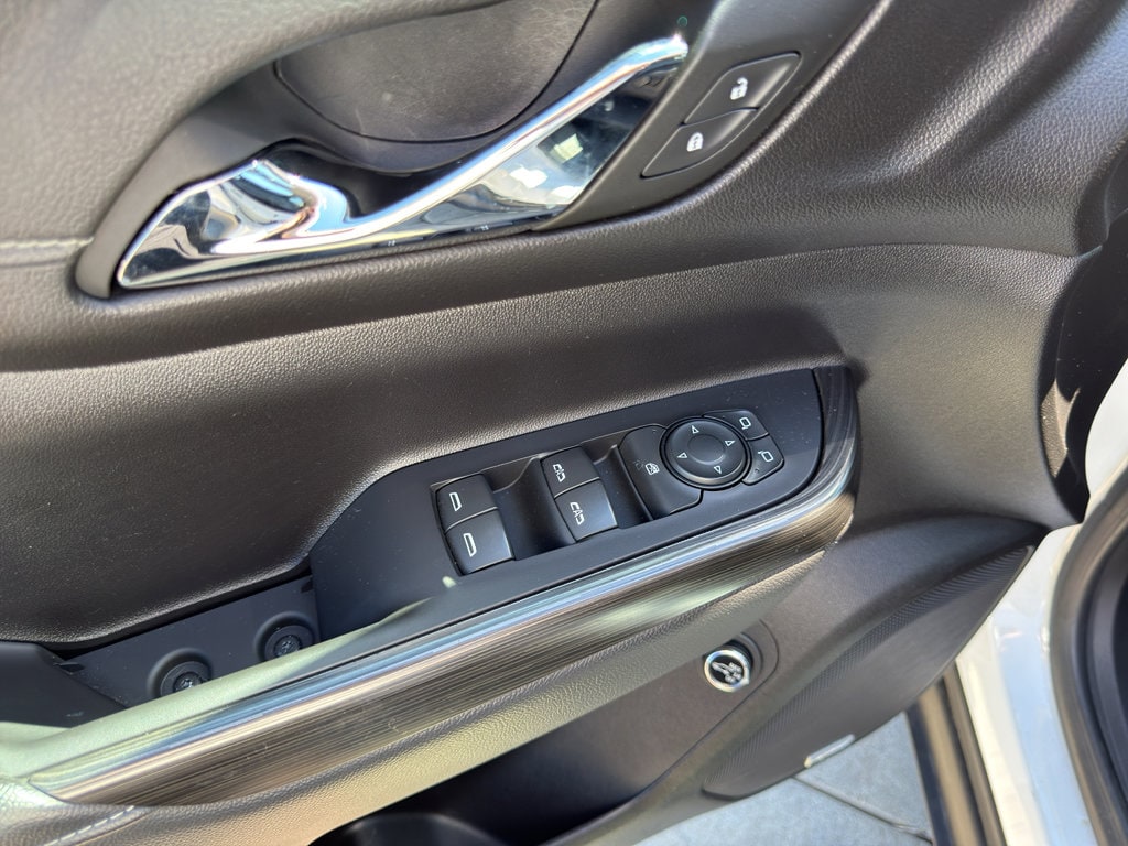 2023 GMC Acadia SLT - Photo 25