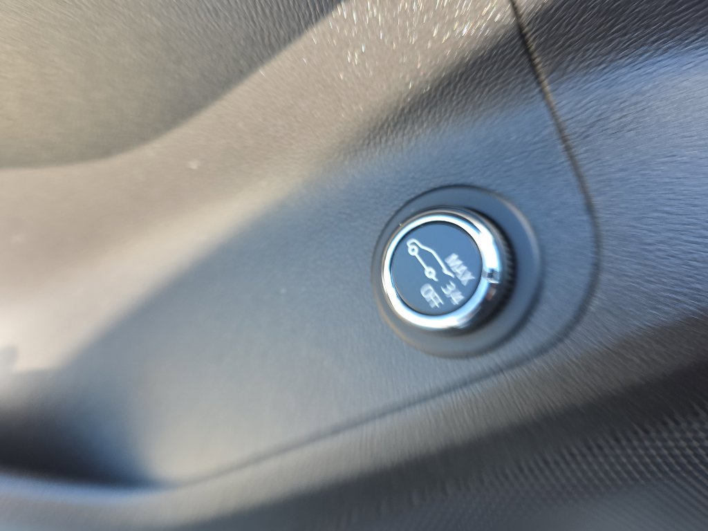 2023 GMC Acadia SLT - Photo 27