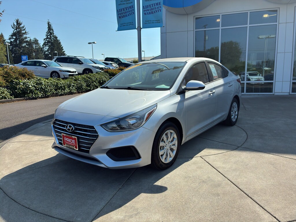 Used 2019 Hyundai Accent SE with VIN 3KPC24A3XKE058392 for sale in McMinnville, OR