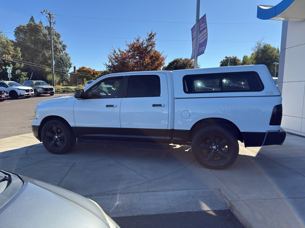 2018 Ram 1500 Big Horn photo 3