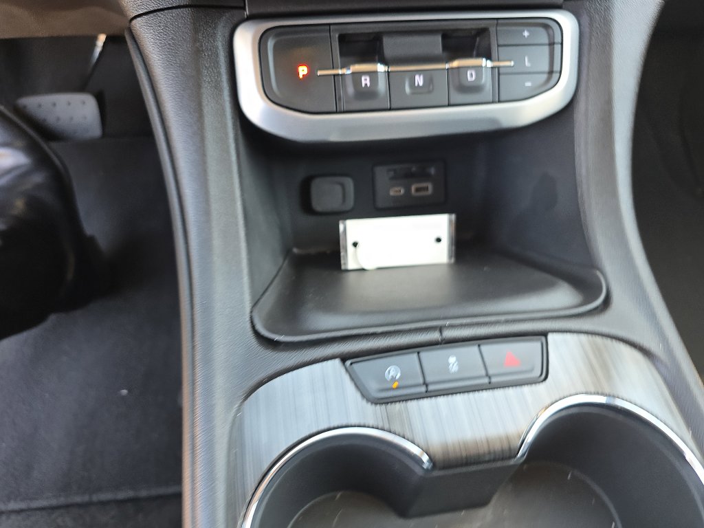 2023 GMC Acadia SLT - Photo 22