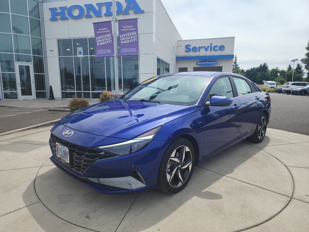 2022 Hyundai Elantra Limited's photo