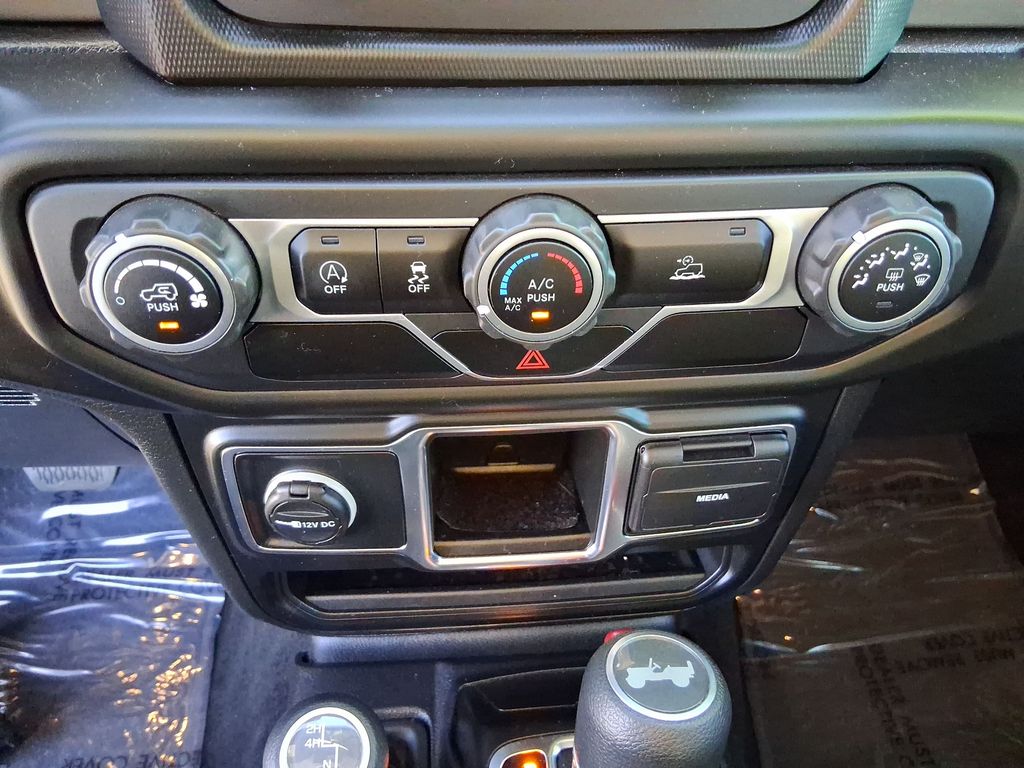 2021 Jeep Wrangler Sport - Photo 14