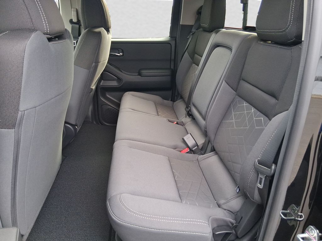 2026 Nissan Frontier SV - Photo 11