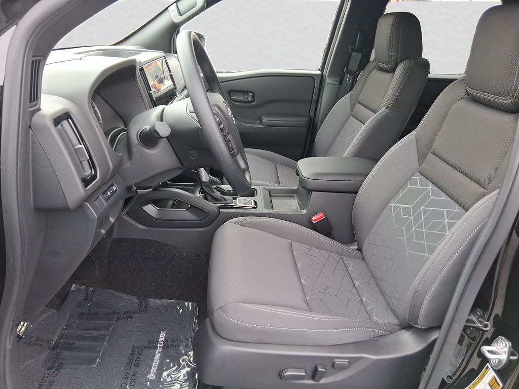 2026 Nissan Frontier SV - Photo 9