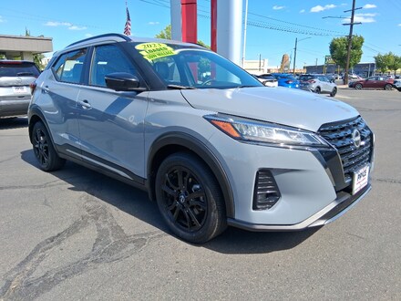 2023 Nissan Kicks SR SUV