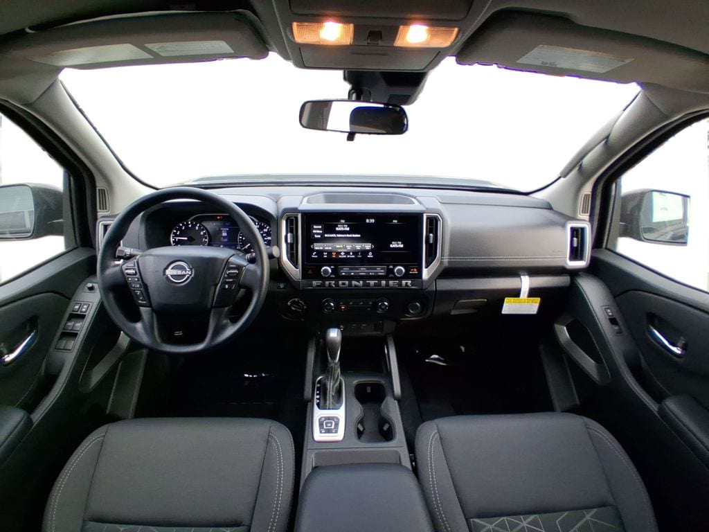 2026 Nissan Frontier SV - Photo 12