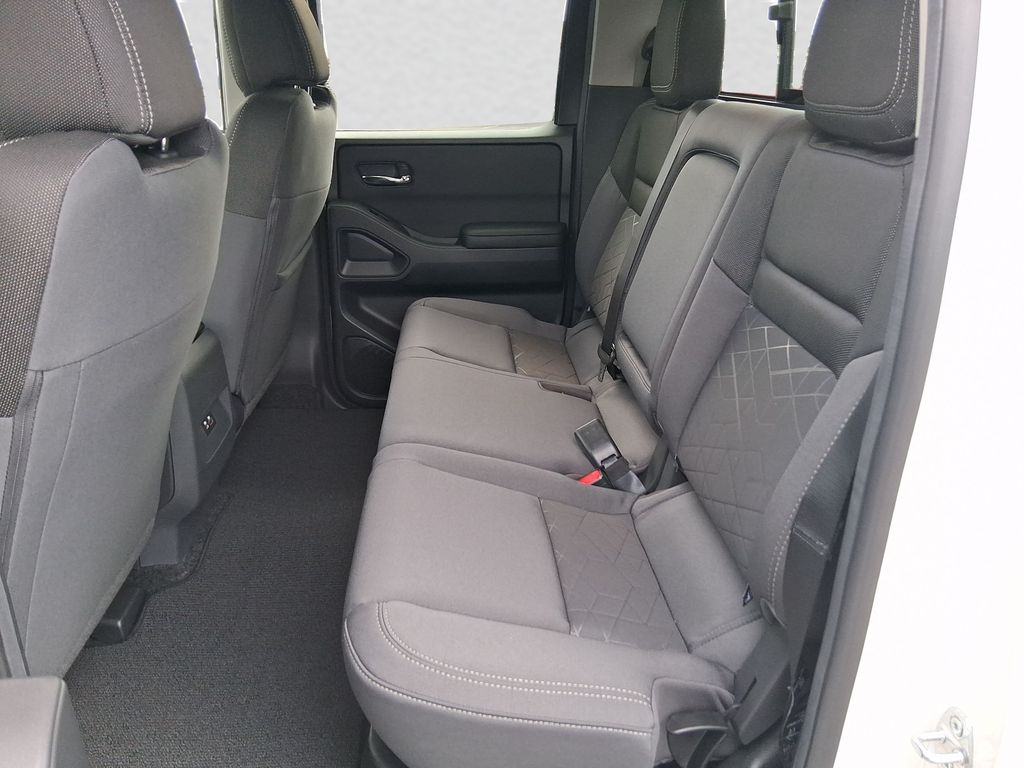2026 Nissan Frontier SV - Photo 11