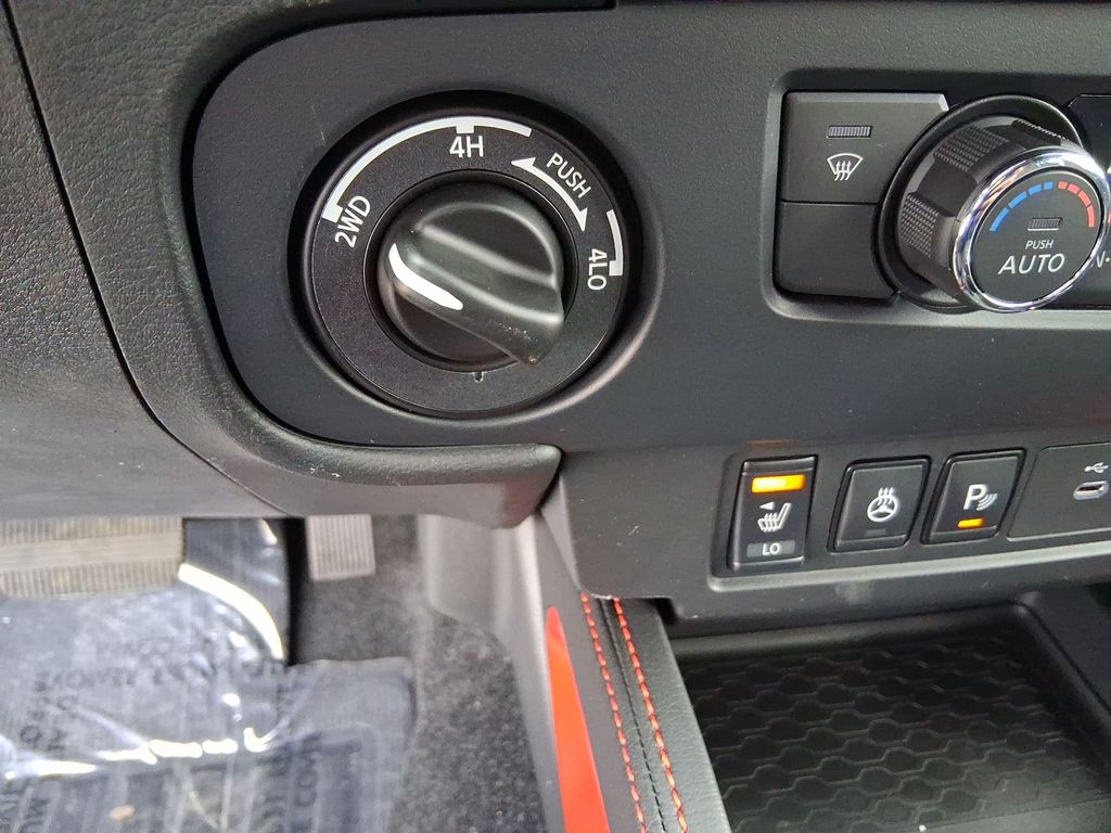 2026 Nissan Frontier PRO-4X - Photo 19