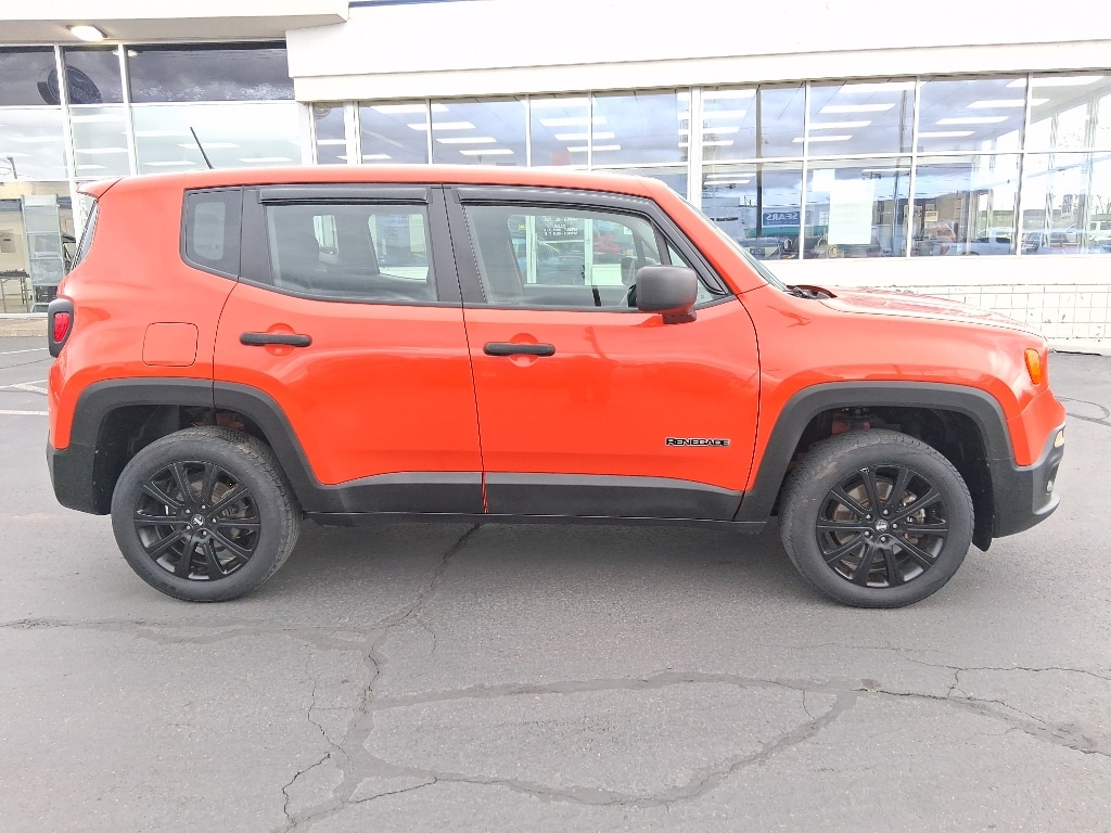 Used 2017 Jeep Renegade Sport with VIN ZACCJBAB5HPG04588 for sale in Yakima, WA