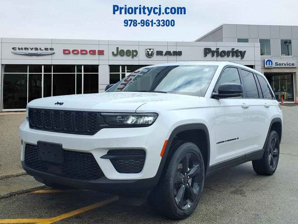 2025 Jeep Grand Cherokee Altitude's photo