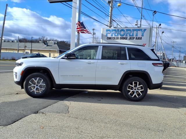 2025 Jeep Grand Cherokee L Summit Reserve photo 2