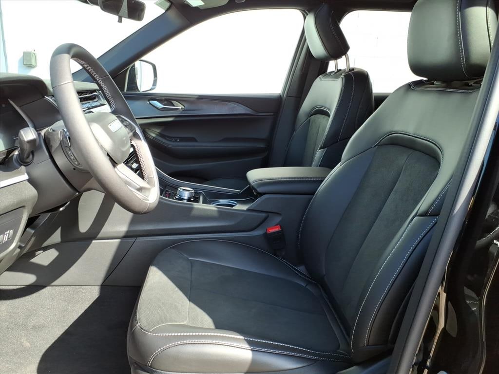 New 2025 Jeep Grand Cherokee ALTITUDE X 4X4 Sport Utility