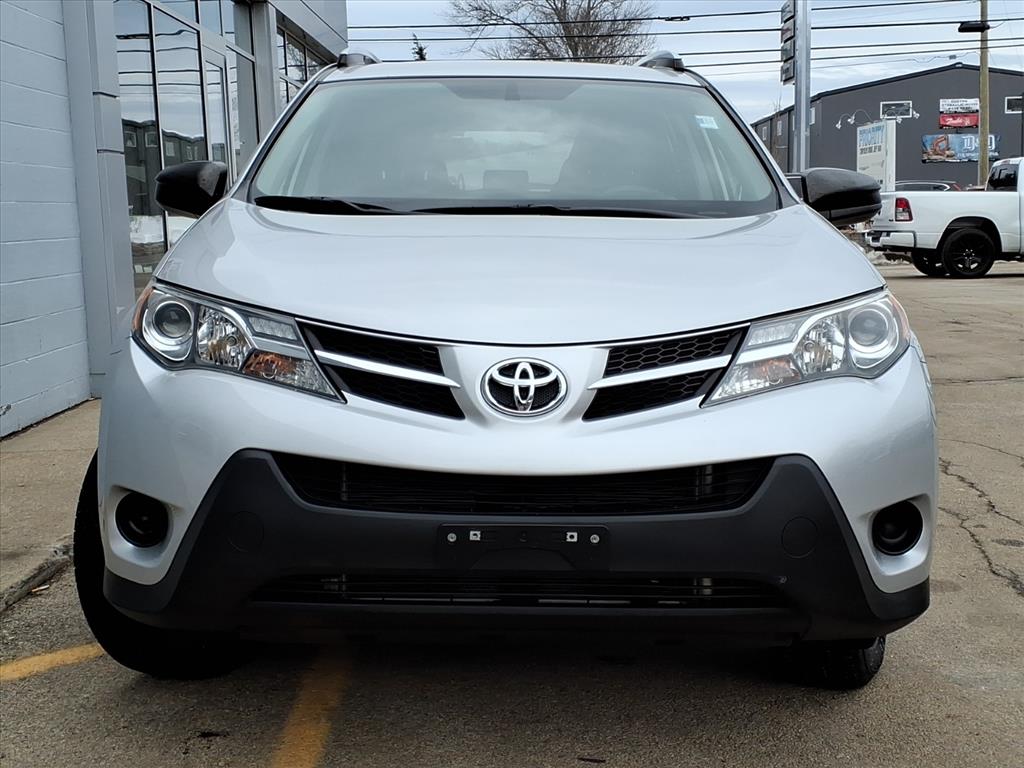 Used 2015 Toyota RAV4 LE with VIN JTMBFREV4FJ038270 for sale in Salisbury, MA