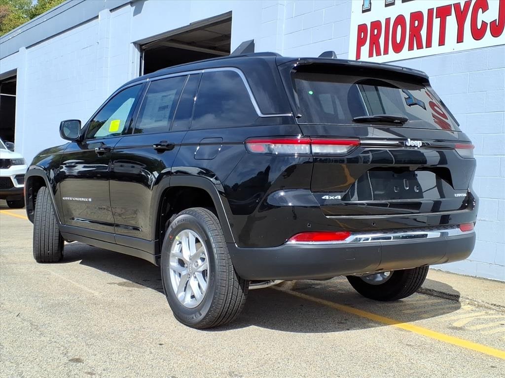 New 2025 Jeep Grand Cherokee LAREDO X 4X4 Sport Utility
