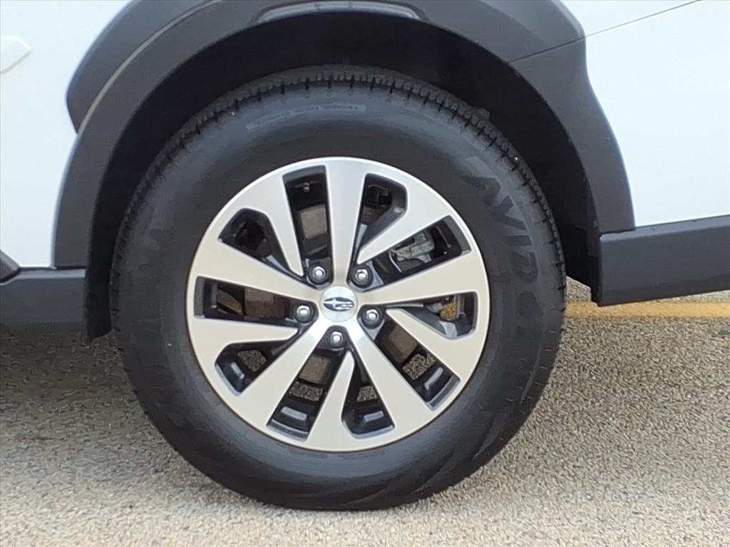 2024 Subaru Outback Premium photo 2