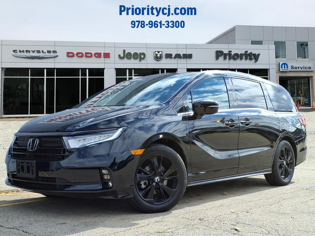 2023 Honda Odyssey SPORT's photo
