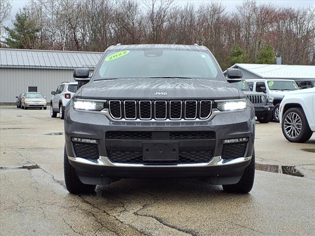 2022 Jeep Grand Cherokee Limited photo 2