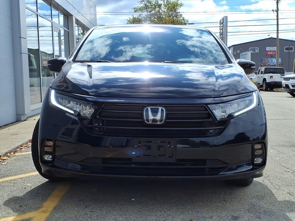 2023 Honda Odyssey Sport photo 2