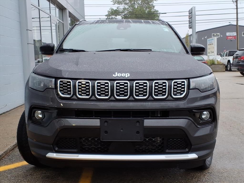 2024 Jeep Compass Limited photo 2
