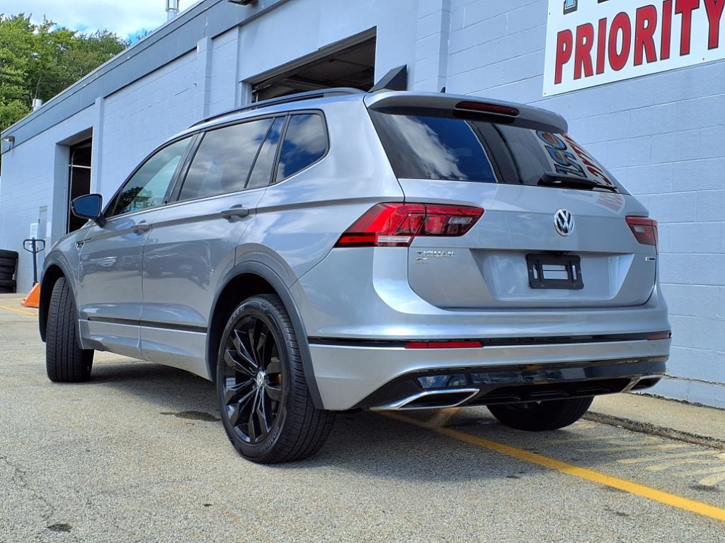 2020 Volkswagen Tiguan SE R-Line Black photo 2
