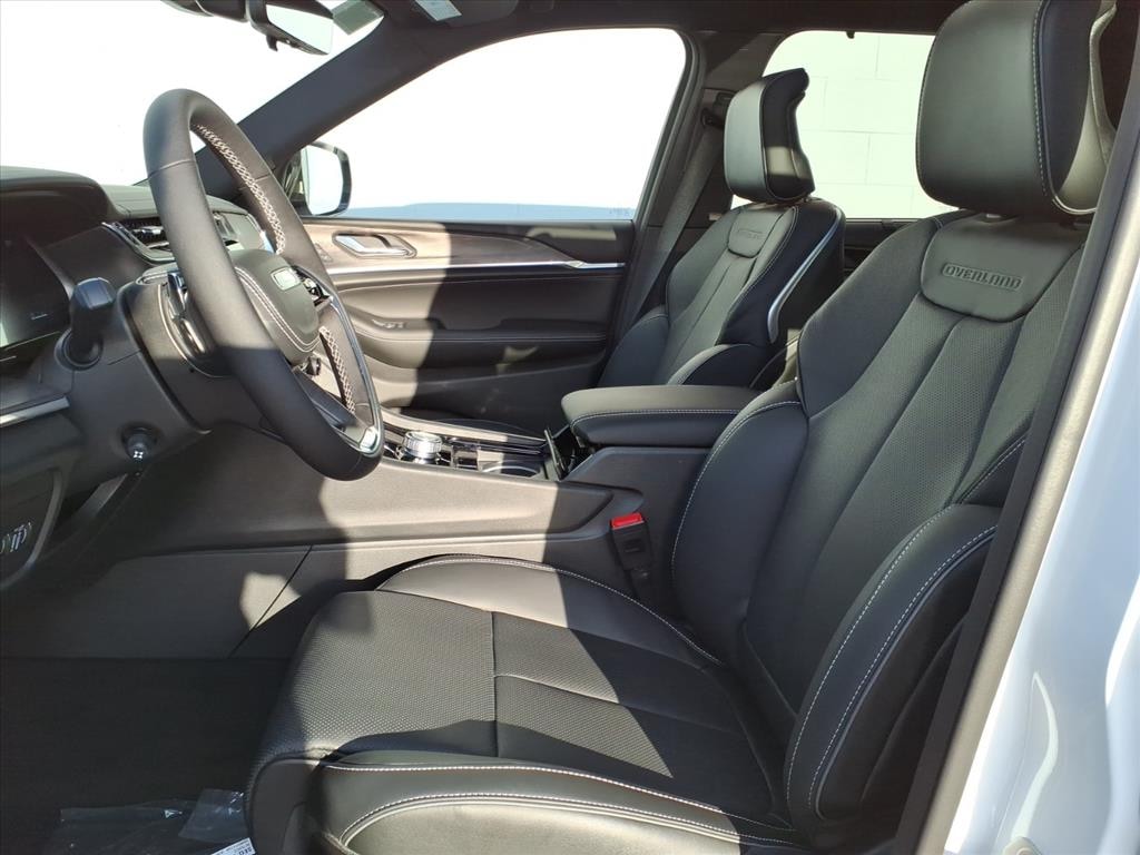 New 2025 Jeep Grand Cherokee OVERLAND 4X4 Sport Utility