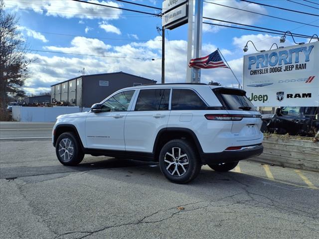 2025 Jeep Grand Cherokee L Summit Reserve photo 3