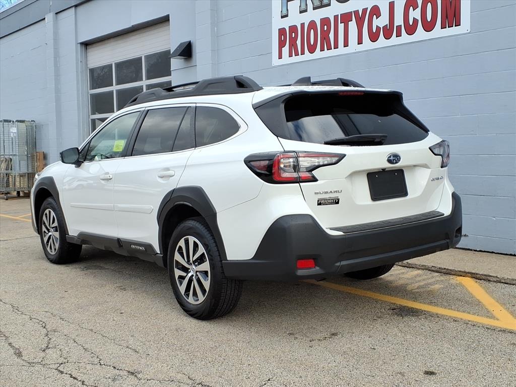 2024 Subaru Outback Premium photo 3
