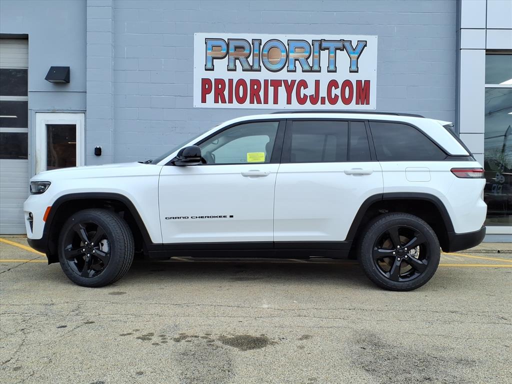 2023 Jeep Grand Cherokee Limited photo 3