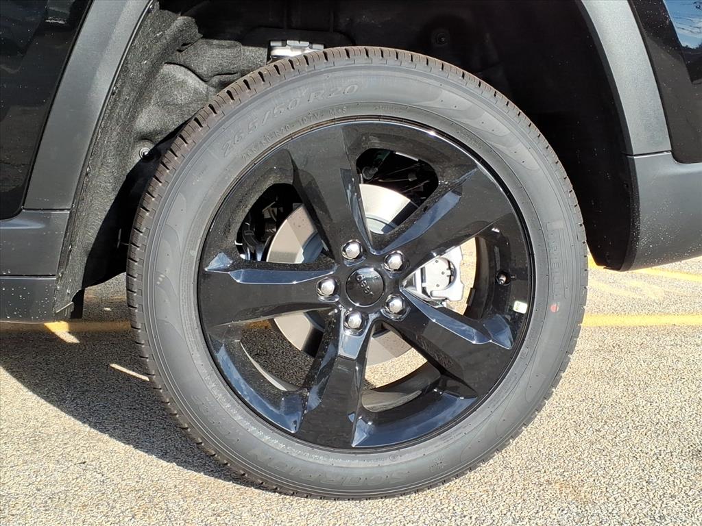 2025 Jeep Grand Cherokee Limited photo 2