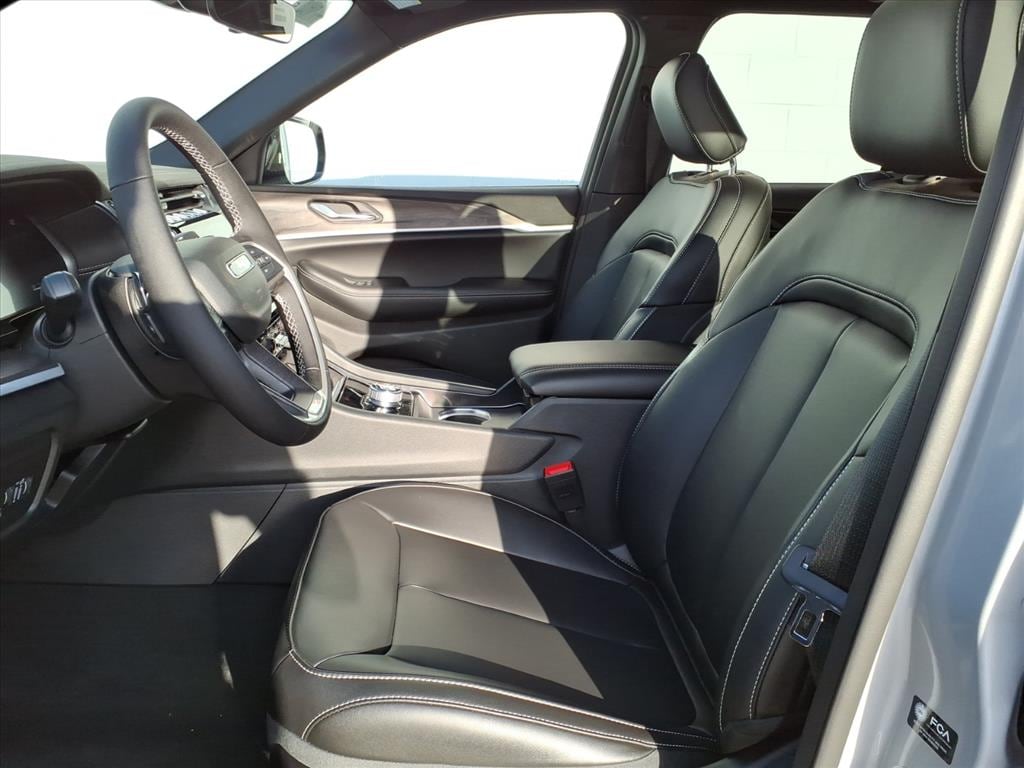 New 2025 Jeep Grand Cherokee LIMITED 4X4 Sport Utility