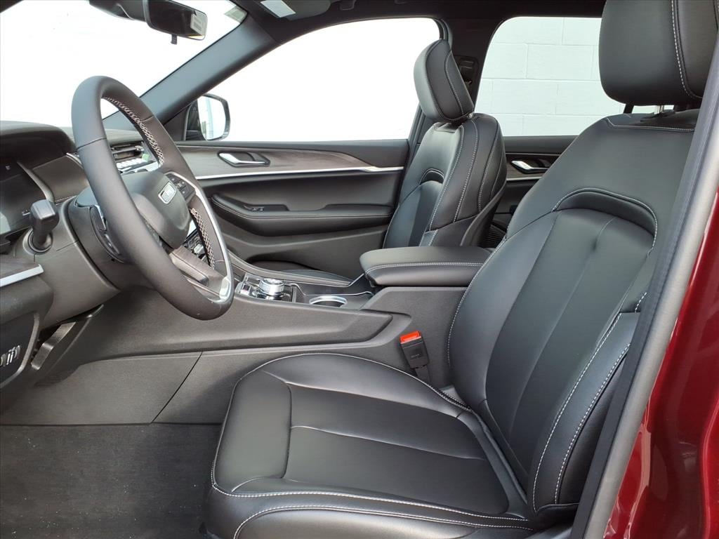 New 2025 Jeep Grand Cherokee LIMITED 4X4 Sport Utility