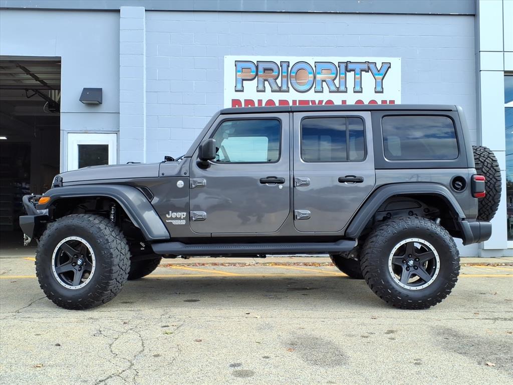 2018 Jeep Wrangler Unlimited Rubicon High Tide photo 3