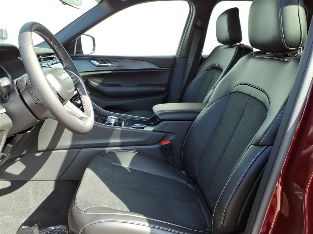 New 2025 Jeep Grand Cherokee ALTITUDE X 4X4 Sport Utility