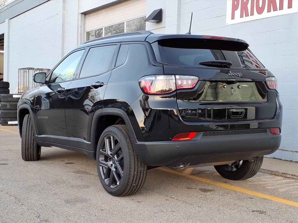 New 2026 Jeep Compass LIMITED ALTITUDE 4X4 Sport Utility