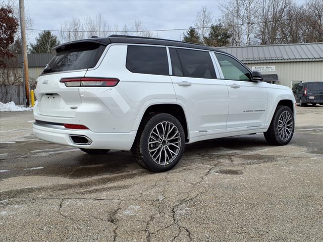 2025 Jeep Grand Cherokee L Summit Reserve photo 4